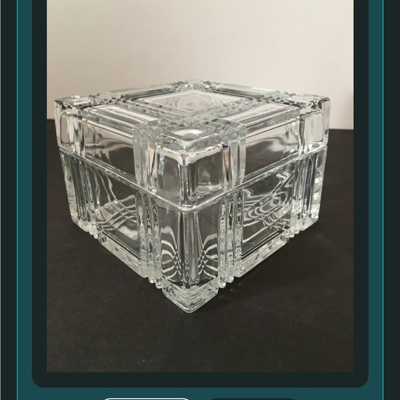 Salt River Stunning Cut Glass Crystal Trinket Box w/Removable Lid Geo Pattern - Picture 4 of 5